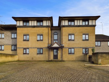 image of 6 Freemantle Gardens, Eastville